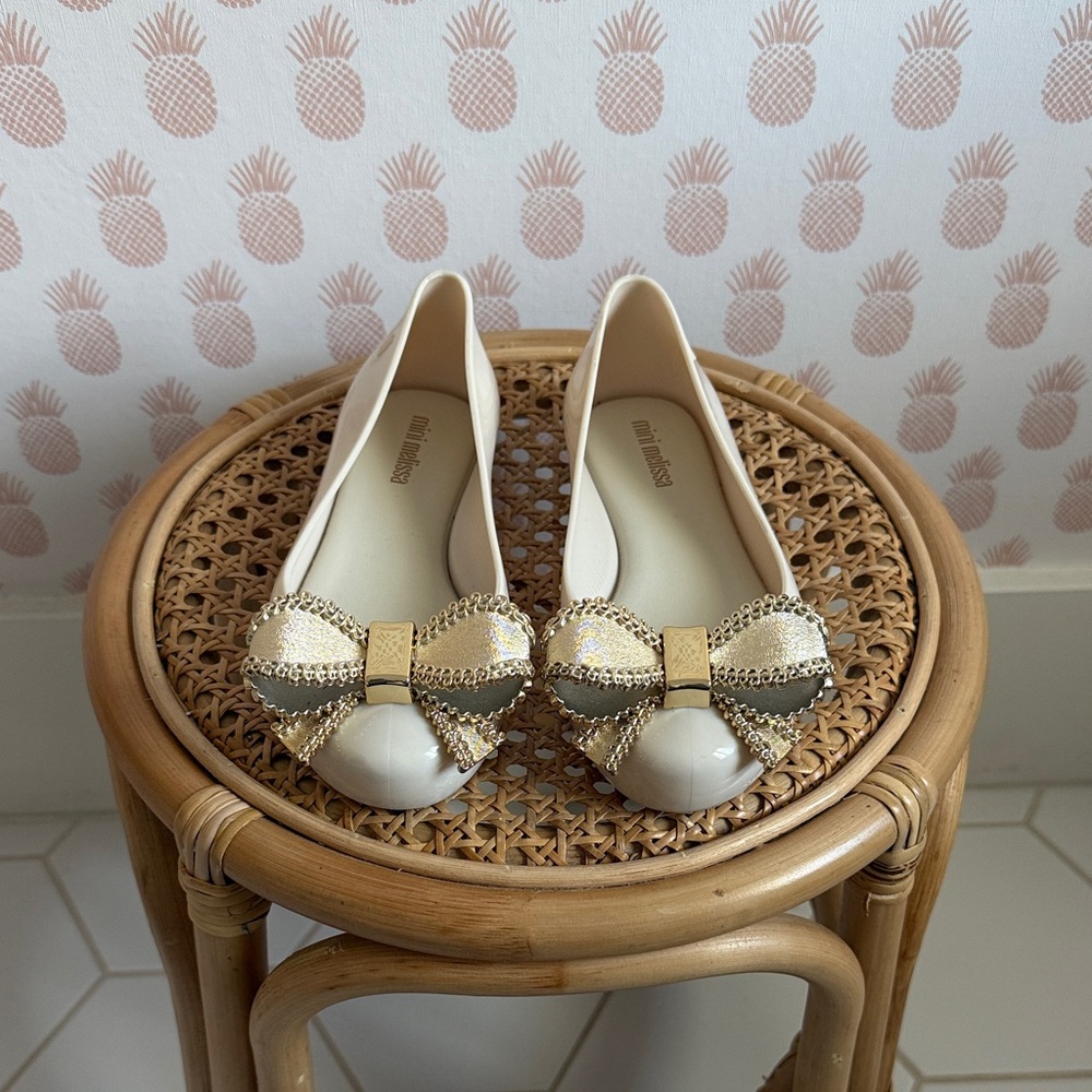 Mini Melissa Cream and Gold Bow Flats